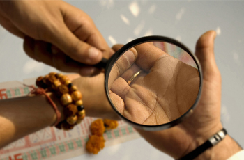Best palm reading specialist in Canada